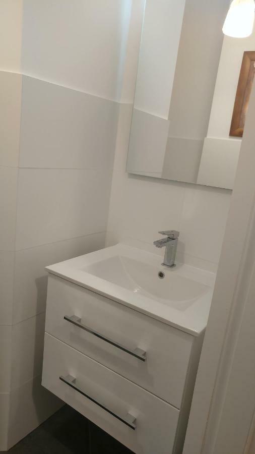 Apartament Wybickiego Apartment Poznan Bagian luar foto